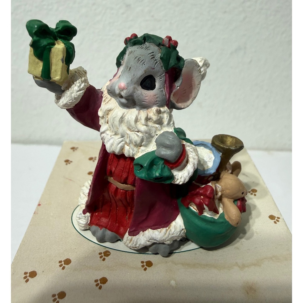 Midwest of Cannon Falls MouseKins Santa Mouse Gift Giver Figurine 12148-1 - Picture 4 of 8